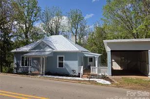 267 Beaverdam St, Canton, NC 28716 - Photo 2