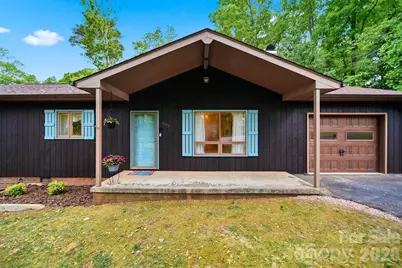 9197 Apache Drive, Hickory, NC 28601 - Photo 2
