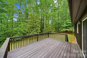 9197 Apache Dr, Hickory, NC 28601 - Photo 18