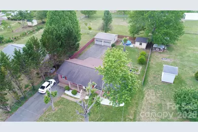 100 Woodward Avenue, Morganton, NC 28655 - Photo 4