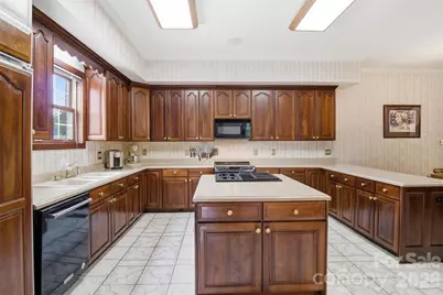 4900 Rocky River Road, Charlotte, NC 28215 - Photo 6