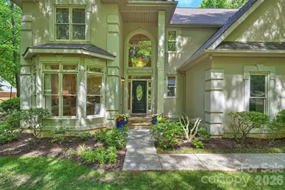 7133 Cobblecreek Drive, Matthews, NC 28104 - Photo 2