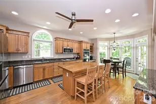 7133 Cobble Creek Dr, Matthews, NC 28104 - Photo 14