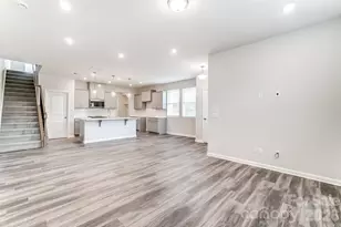 3812 Cheyney Park Dr, Charlotte, NC 28269 - Photo 18