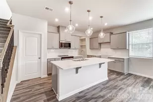 3812 Cheyney Park Dr, Charlotte, NC 28269 - Photo 6