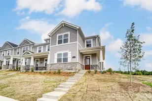 3812 Cheyney Park Dr, Charlotte, NC 28269 - Photo 2