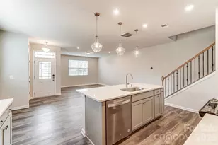 3812 Cheyney Park Dr, Charlotte, NC 28269 - Photo 10