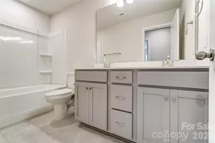 3812 Cheyney Park Dr, Charlotte, NC 28269 - Photo 38