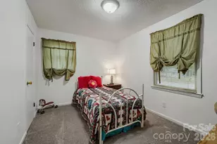 3917 Lake Rd, Charlotte, NC 28269 - Photo 14