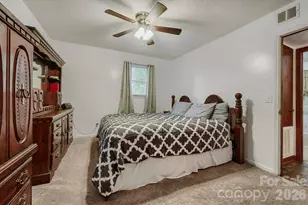 3917 Lake Rd, Charlotte, NC 28269 - Photo 10