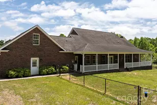 7008 Peyronel St, Connelly Springs, NC 28612 - Photo 36