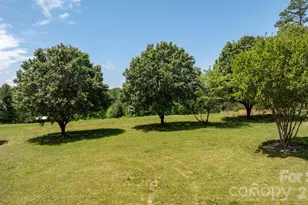 7008 Peyronel St, Connelly Springs, NC 28612 - Photo 40
