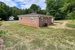 2470 Fire Department St, Newton, NC 28658 - Photo 16