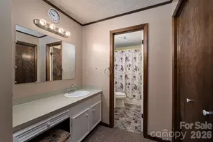 1841 Oak Hollow Rd, Gastonia, NC 28054 - Photo 14