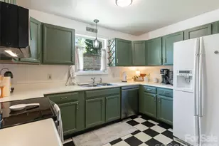 10 McTindal Cir, Asheville, NC 28803 - Photo 10