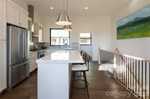610 Storybook Villas Trl, Asheville, NC 28804 - Photo 8