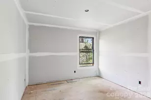 124 N Main St, Mars Hill, NC 28754 - Photo 12