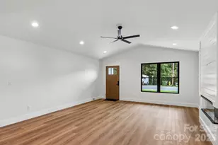 124 N Main St, Mars Hill, NC 28754 - Photo 6