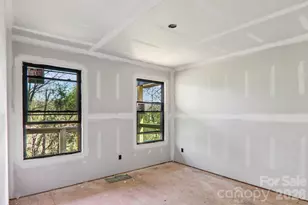 124 N Main St, Mars Hill, NC 28754 - Photo 10