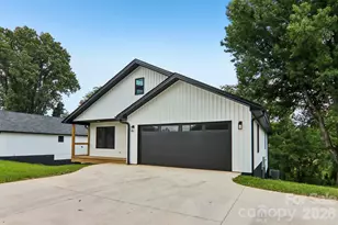124 N Main St, Mars Hill, NC 28754 - Photo 2