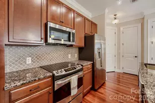 2810 Selwyn Ave, Charlotte, NC 28209 - Photo 12