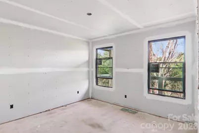 140 N Main Street, Mars Hill, NC 28754 - Photo 10