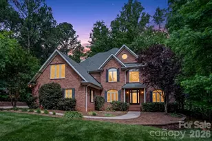 20001 Callaway Hills Ln, Davidson, NC 28036 - Photo 2