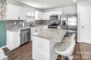 2458 Thorn Spring Ln SE, Concord, NC 28025 - Photo 16