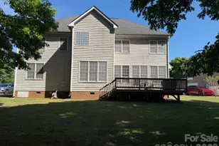 11025 Fountaingrove Dr, Charlotte, NC 28262 - Photo 10