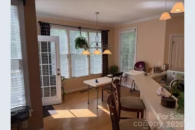 11025 Fountaingrove Drive, Charlotte, NC 28262 - Photo 4