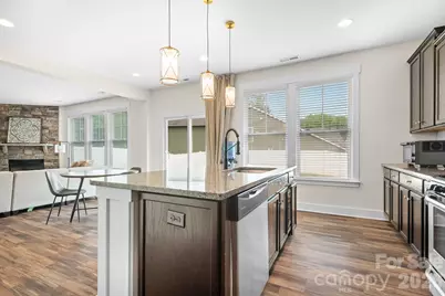 10008 Michael Crossing Drive, Charlotte, NC 28213 - Photo 12
