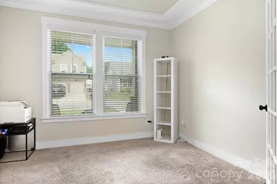 10008 Michael Crossing Drive, Charlotte, NC 28213 - Photo 6