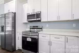 521 Austin Dr, Charlotte, NC 28213 - Photo 14