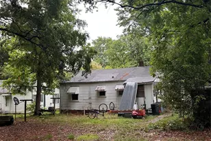 528 Woodlawn Dr, Statesville, NC 28677 - Photo 2