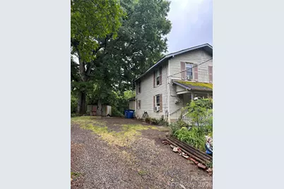 819 Newbern Avenue #1, Statesville, NC 28677 - Photo 2