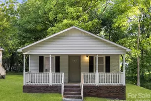 704 W Carolina Ave, Bessemer City, NC 28016 - Photo 2