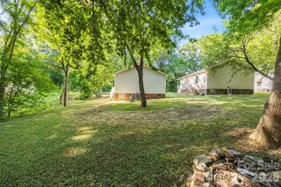 704 W Carolina Avenue, Bessemer City, NC 28016 - Photo 16