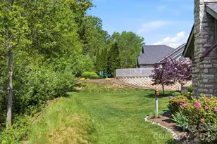 57 Outlook Cir, Swannanoa, NC 28778 - Photo 32