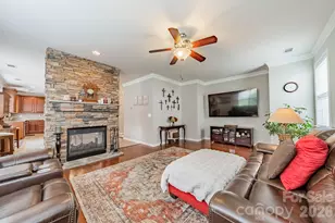 10948 Hat Creek Ln, Davidson, NC 28036 - Photo 14