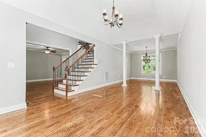 4433 Brookwood Road, Charlotte, NC 28215 - Photo 8