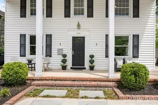 225 Altondale Ave, Charlotte, NC 28207 - Photo 2