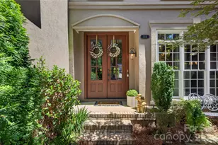 7331 Versailles Ln, Charlotte, NC 28277 - Photo 2