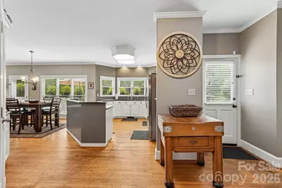 5325 Chiltern Hills Trail, Charlotte, NC 28215 - Photo 14