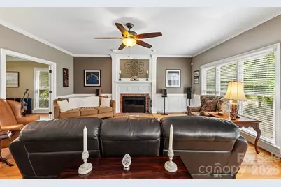 5325 Chiltern Hills Trail, Charlotte, NC 28215 - Photo 8