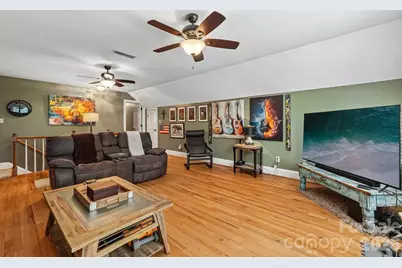 5325 Chiltern Hills Trail, Charlotte, NC 28215 - Photo 22