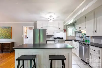 10623 Rozzelles Ferry Road, Charlotte, NC 28214 - Photo 14