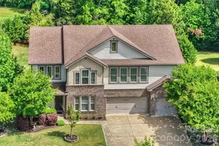 819 Tyne Dr, Fort Mill, SC 29715 - Photo 2