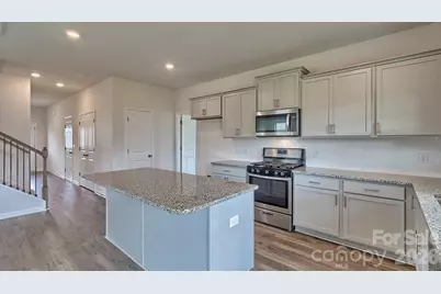 33 Queen Valley Way, Waynesville, NC 28786 - Photo 6