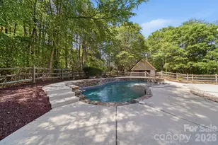 934 Clover Park Dr, Clover, SC 29710 - Photo 32