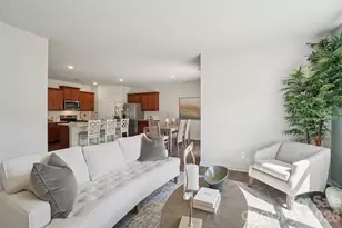 628 Country Oak Dr, Asheville, NC 28804 - Photo 8